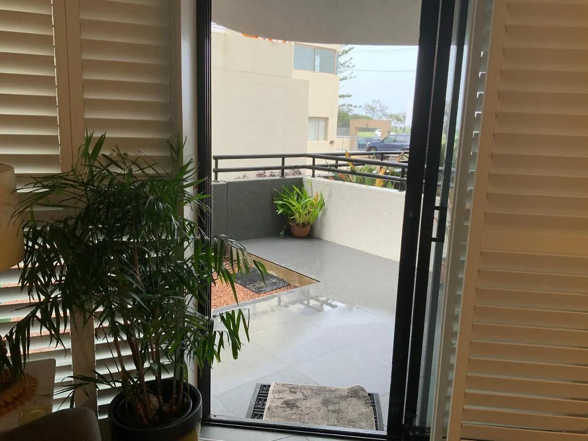דירה אלכסנדרה הדלנד Ocean Courtyard - Beachside Unit אוסטרליה